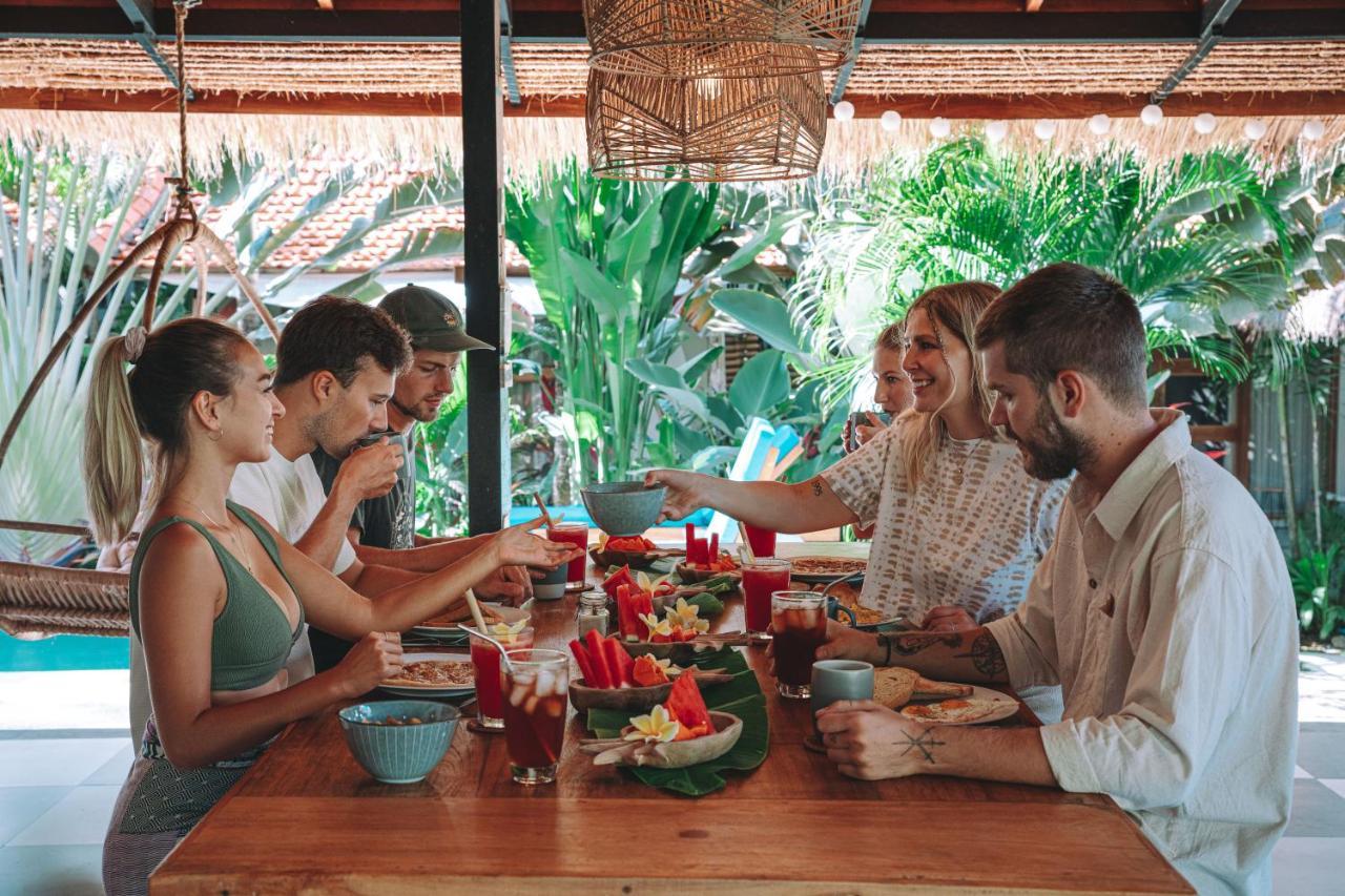 Seaside Tribe - Boutique Surf Stay & Retreat Tanah Lot Exteriér fotografie